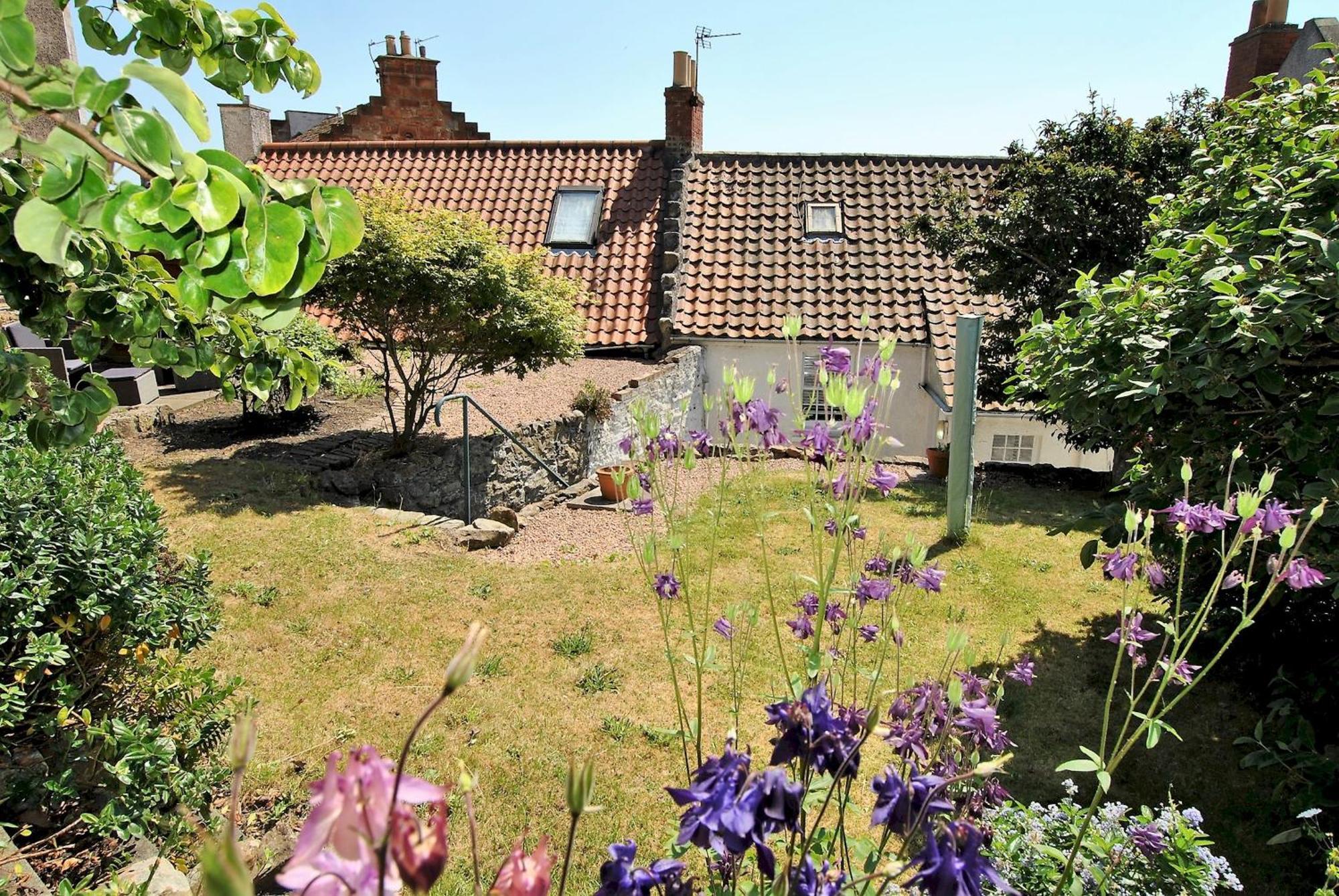 The Cottage By The Harbour St Monans Saint Monance Exterior photo